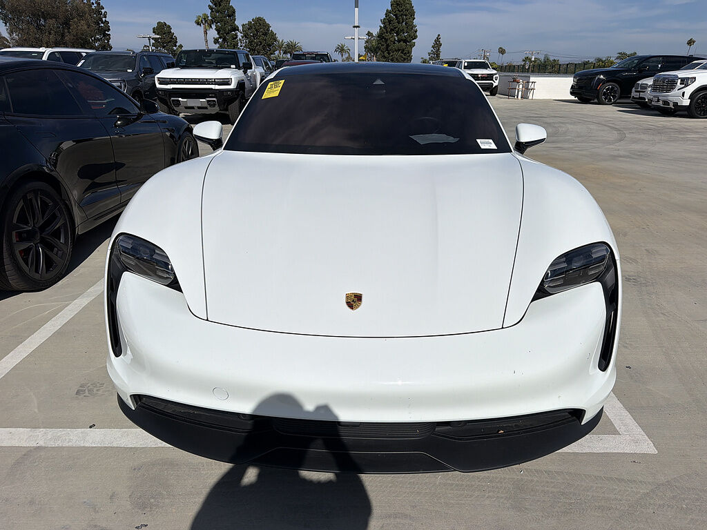 2020 PORSCHE Taycan