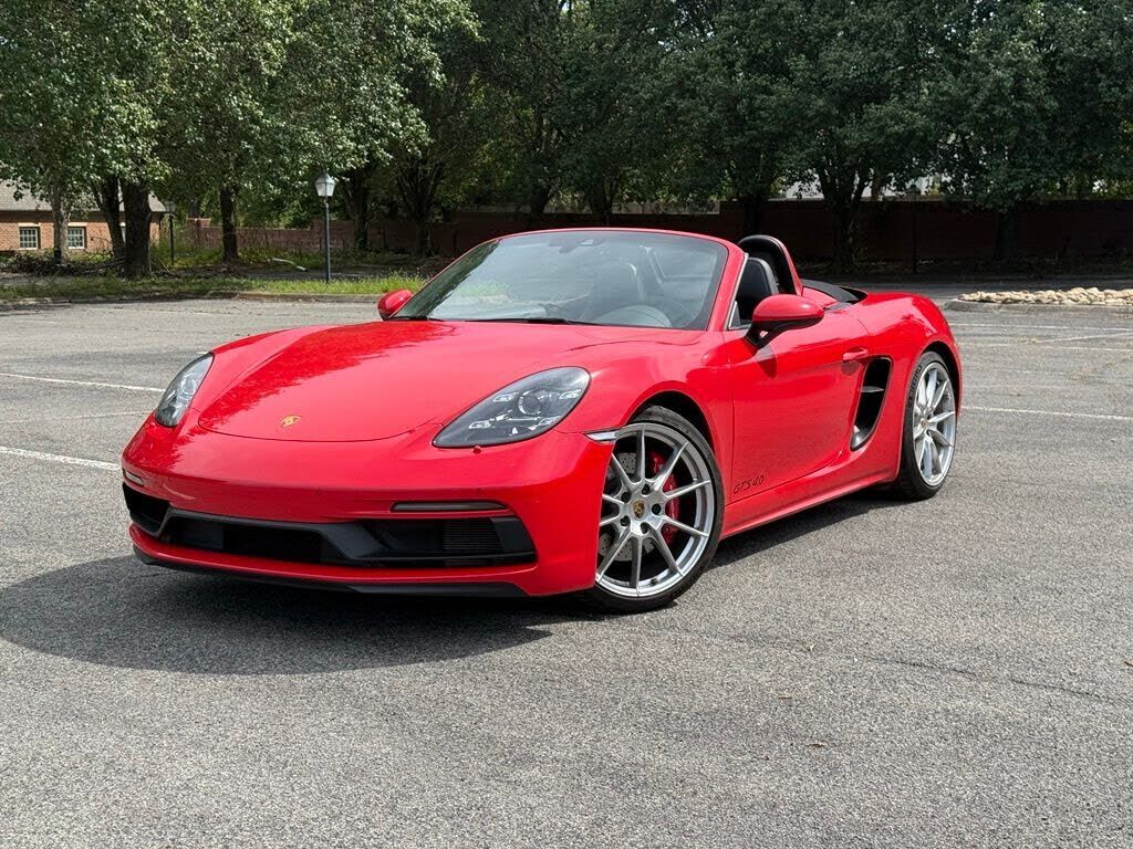 2022 PORSCHE 718
