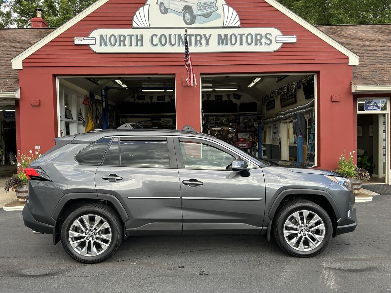 2023 TOYOTA RAV4