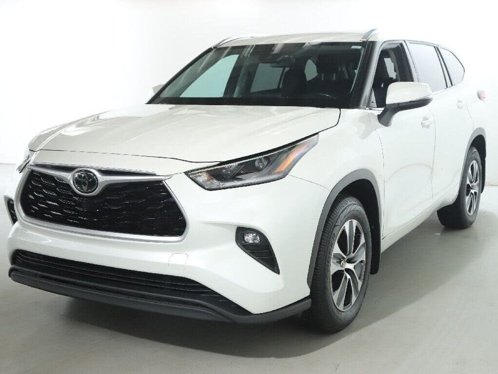 2021 TOYOTA Highlander