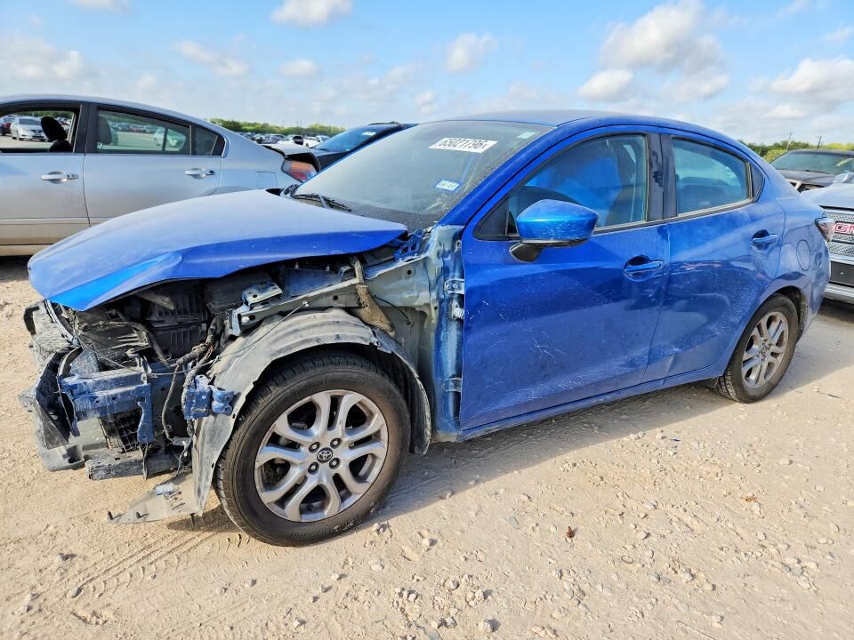 2017 TOYOTA Yaris