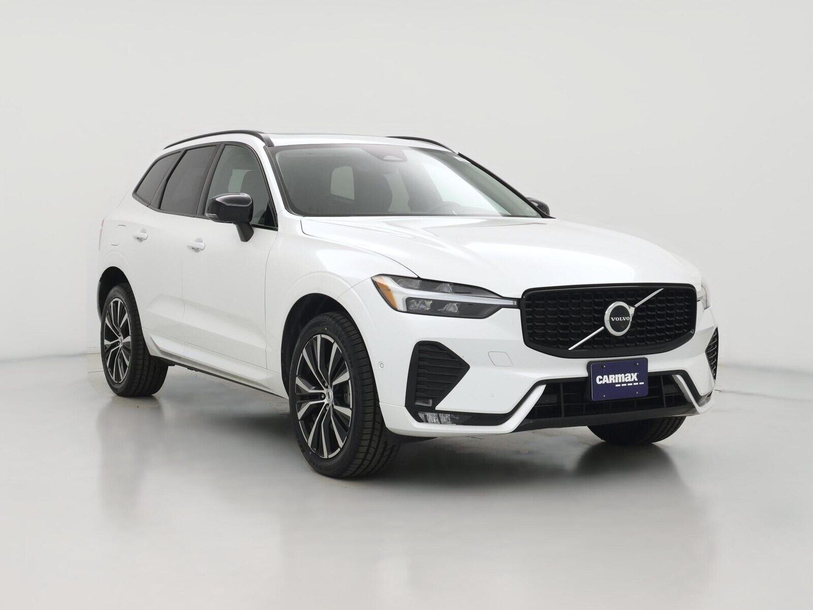 2023 VOLVO XC60