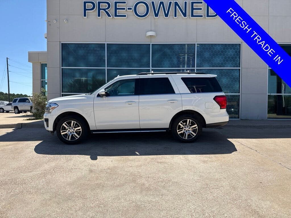 2022 FORD Expedition