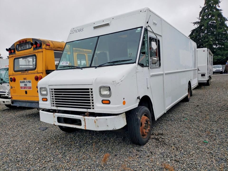 2012 WORKHORSE W62
