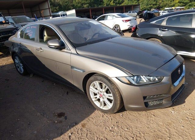 2017 JAGUAR XE