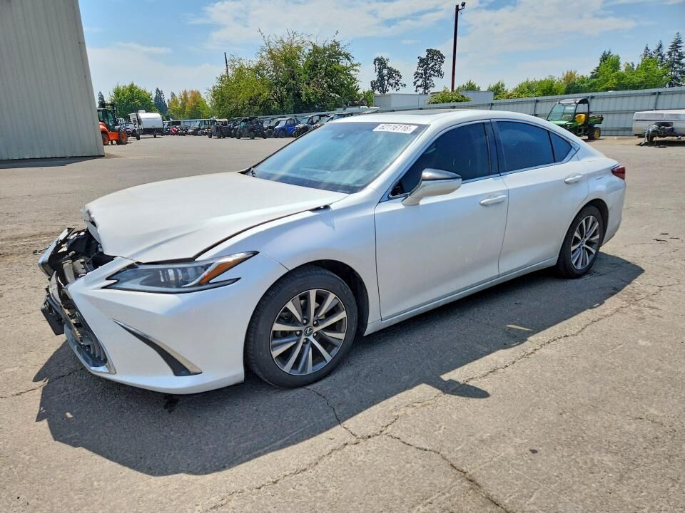 2020 LEXUS ES