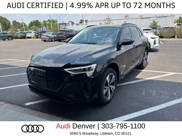 2024 AUDI Q8