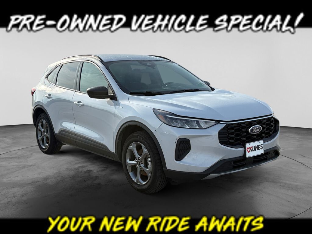 2025 FORD Escape