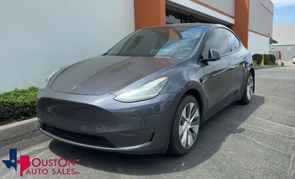 2021 TESLA Model Y