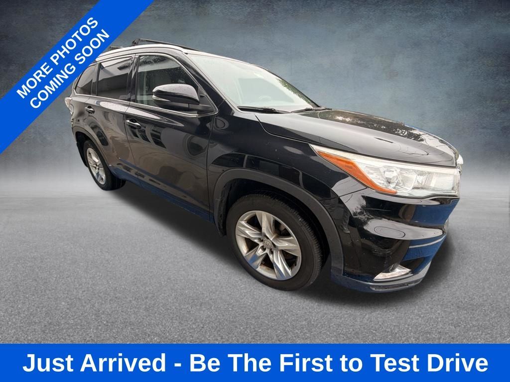 2015 TOYOTA Highlander