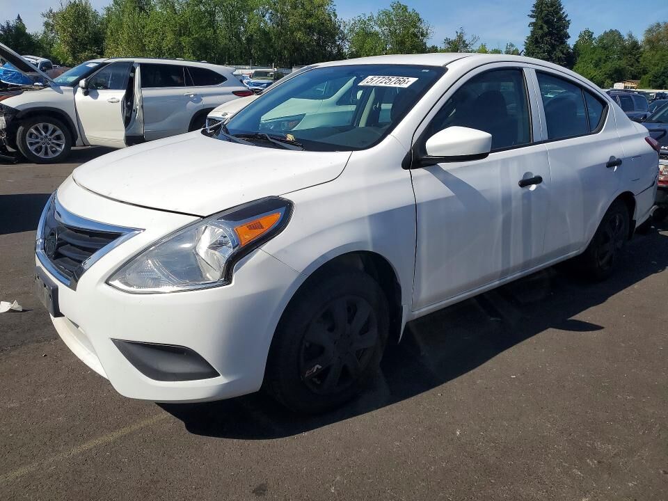 2019 NISSAN Versa