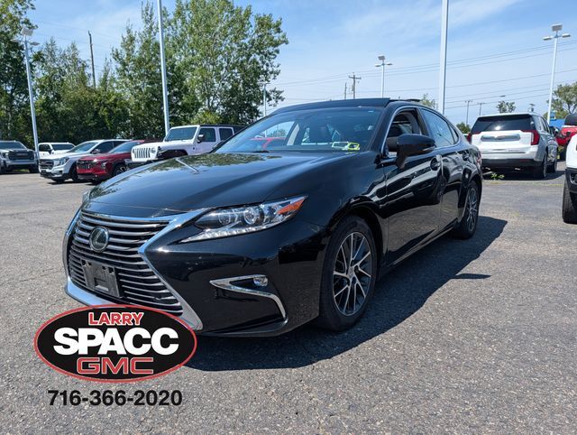 2017 LEXUS ES