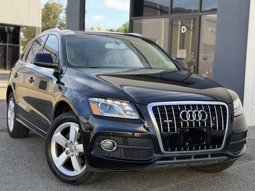 2011 AUDI Q5