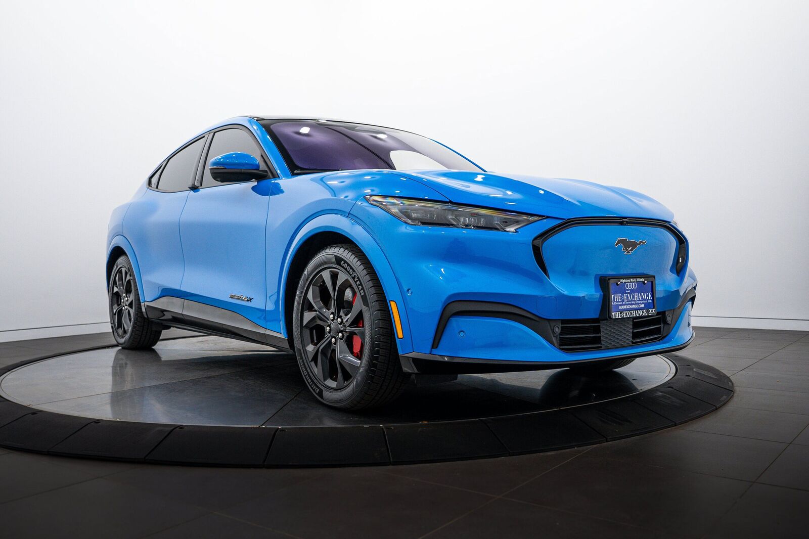 2021 FORD Mach-E