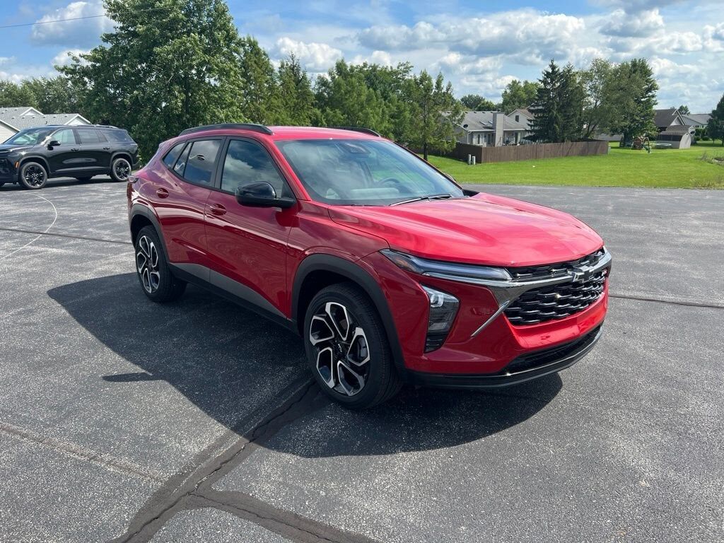 2026 CHEVROLET Trax
