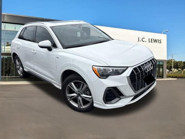 2022 AUDI Q3