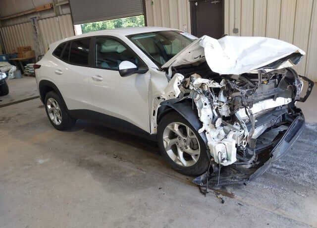 2024 CHEVROLET Trax
