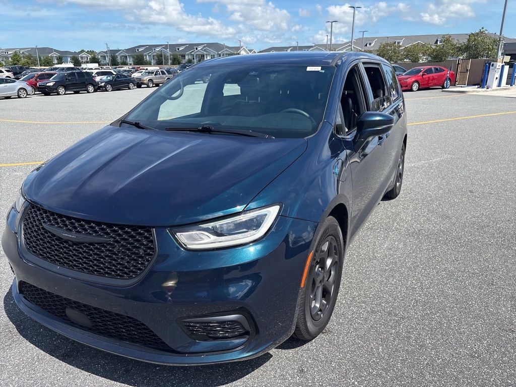 2022 CHRYSLER Pacifica