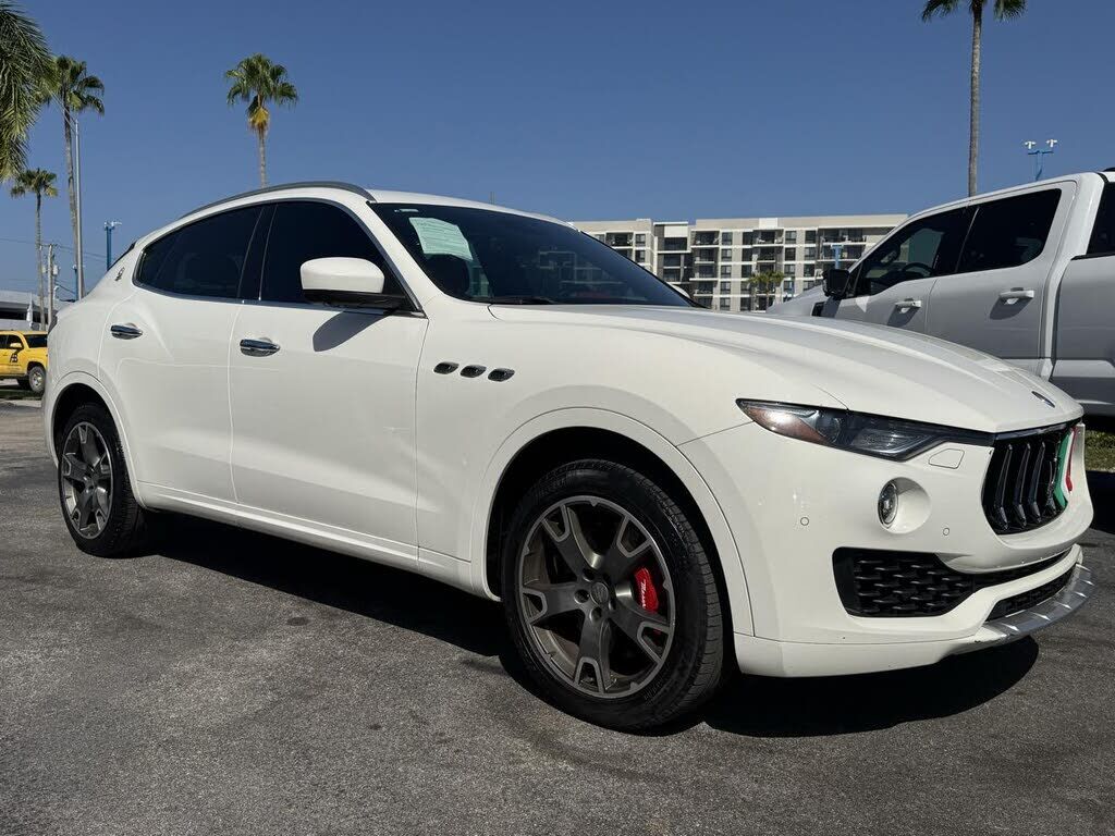 2017 MASERATI Levante