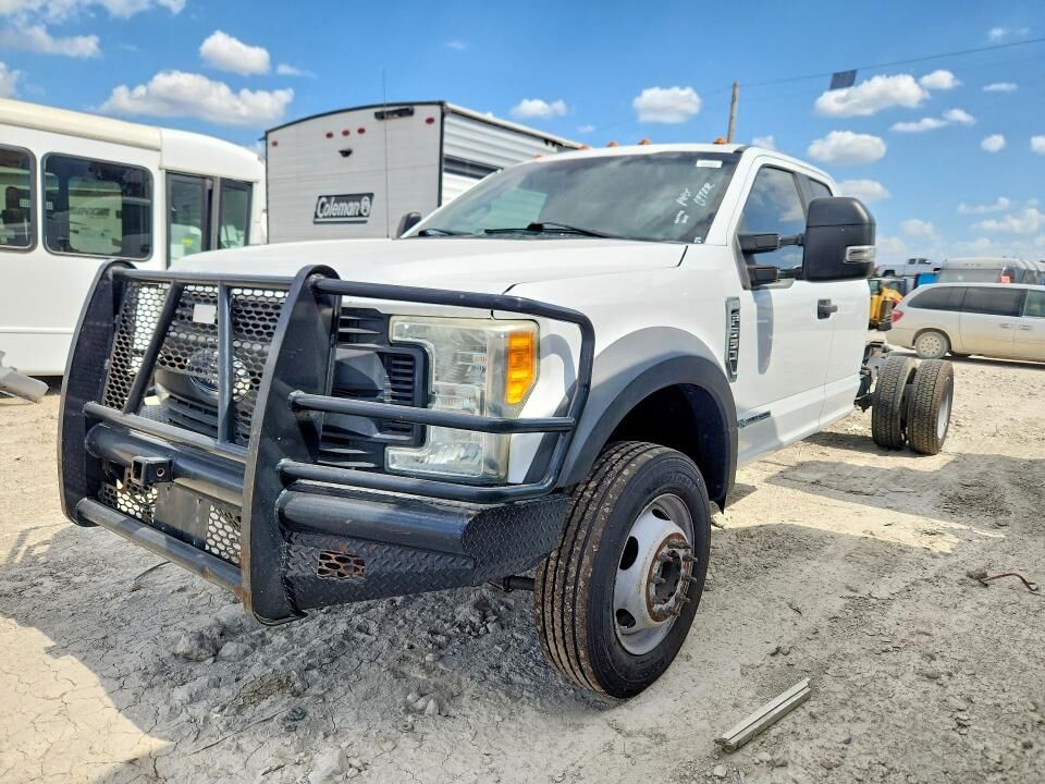 2017 FORD F-550