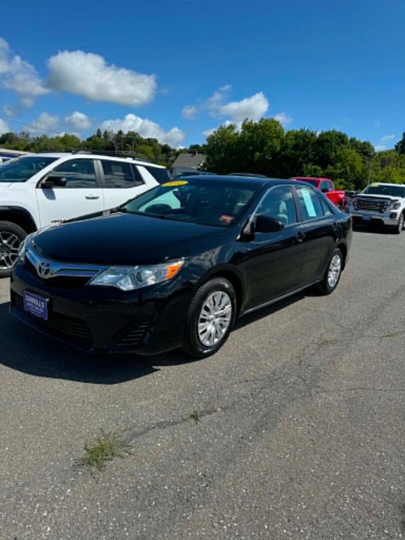 2014 TOYOTA Camry