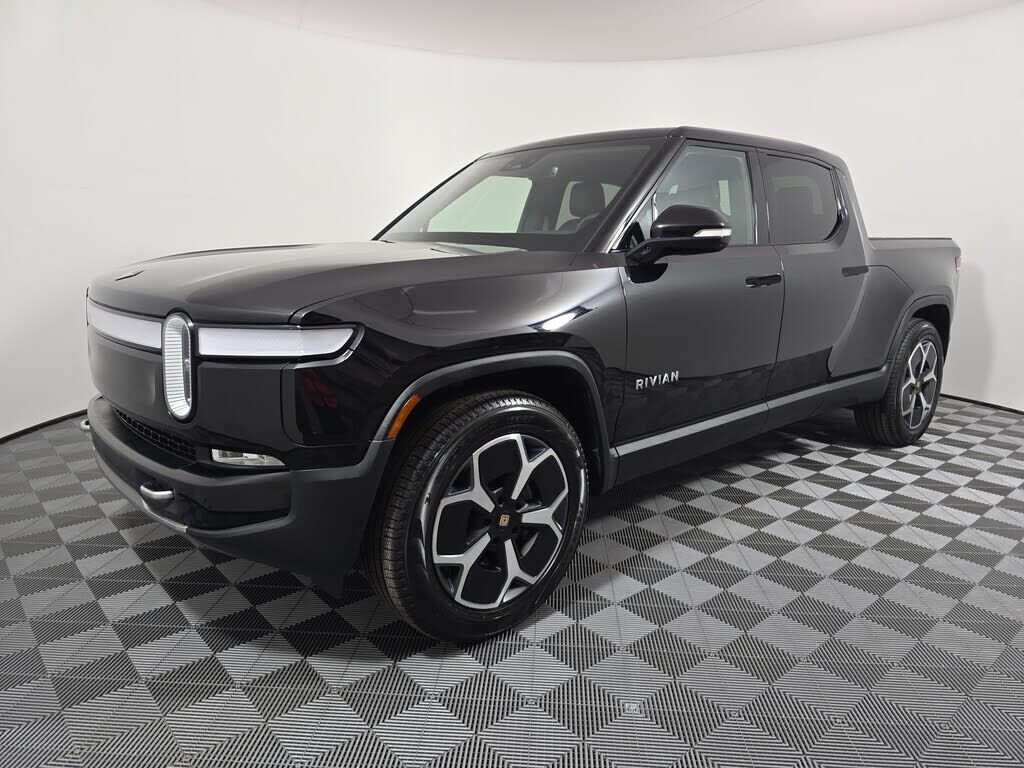 2024 RIVIAN R1T