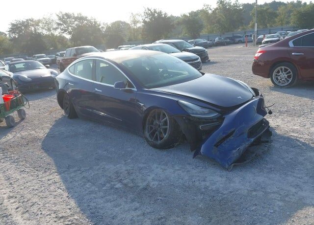 2019 TESLA Model 3
