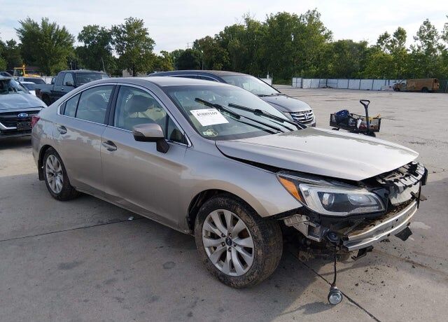 2015 SUBARU Legacy