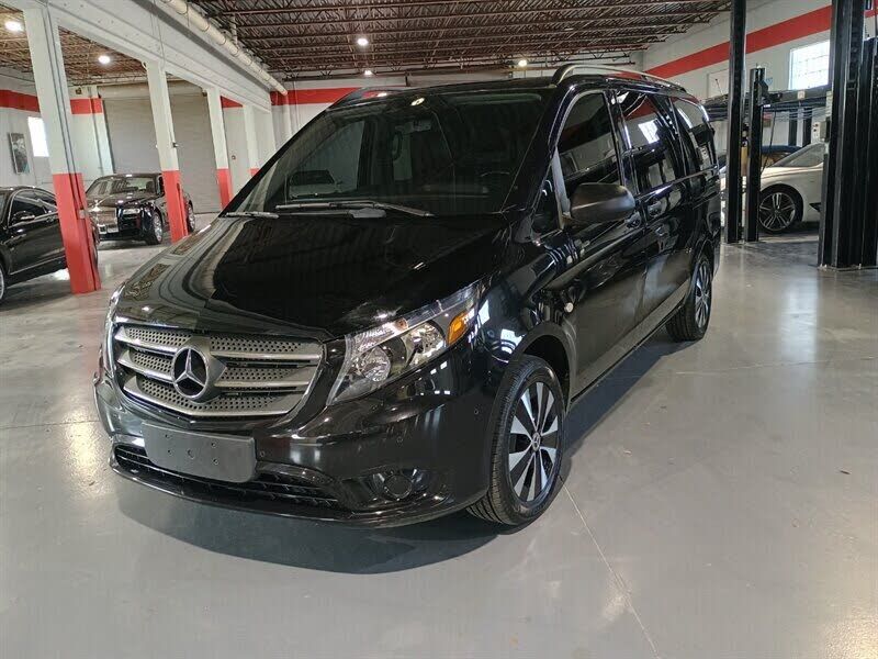 2020 MERCEDES-BENZ METRIS