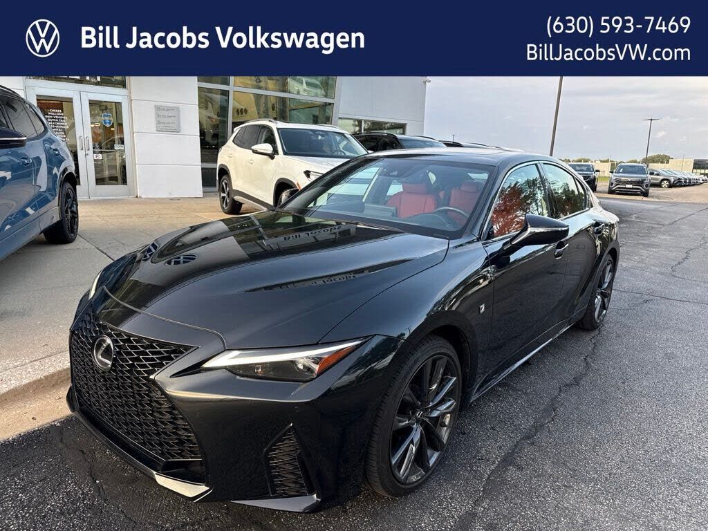 2023 LEXUS IS
