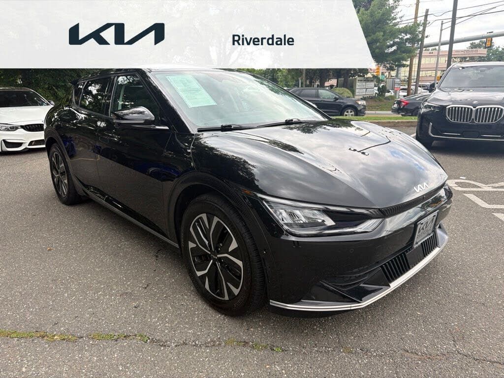 2023 KIA EV6