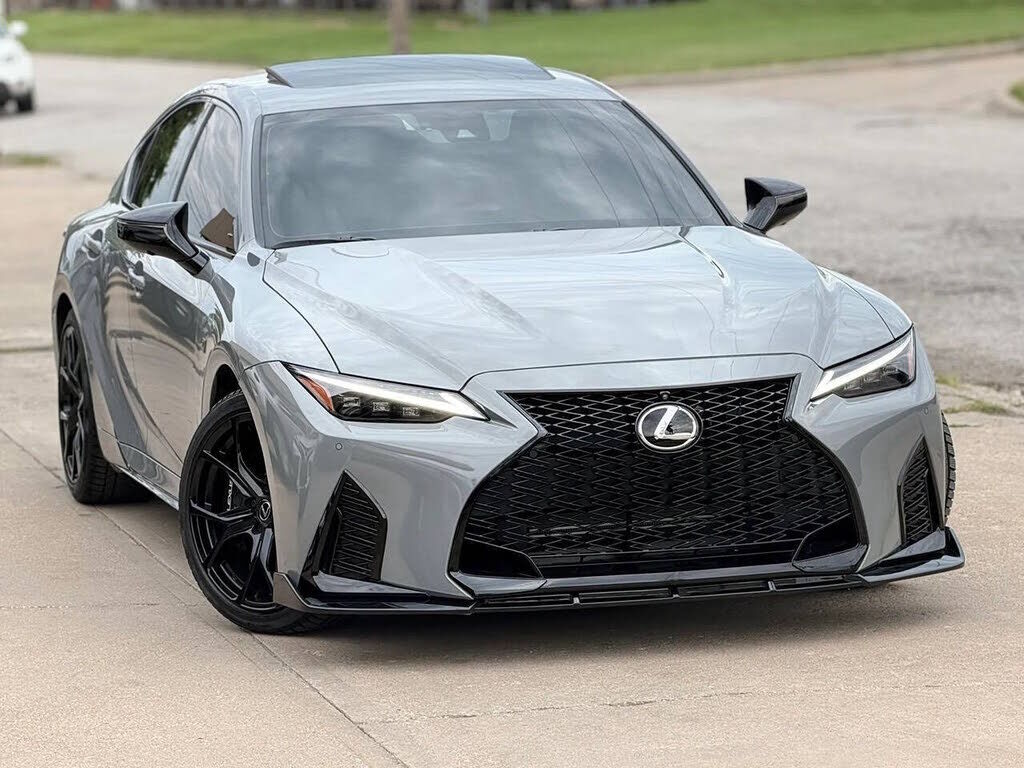 2025 LEXUS IS