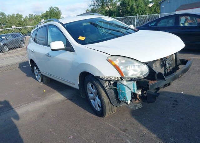 2011 NISSAN Rogue