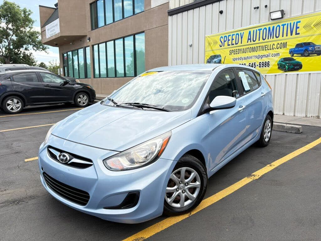 2013 HYUNDAI Accent