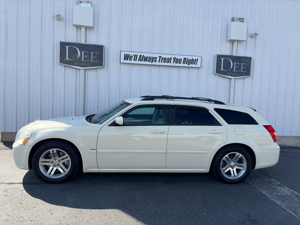 2005 DODGE Magnum