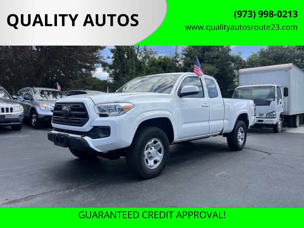 2018 TOYOTA Tacoma