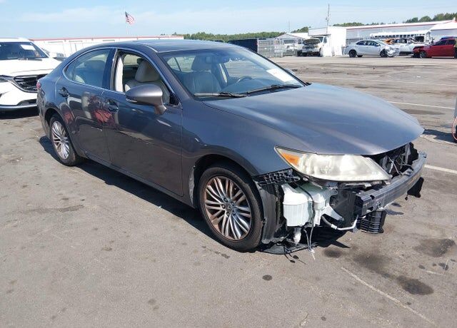 2013 LEXUS ES