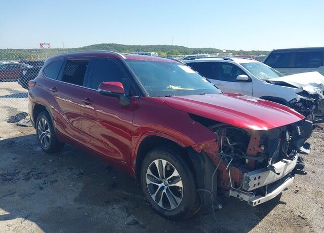 2022 TOYOTA Highlander