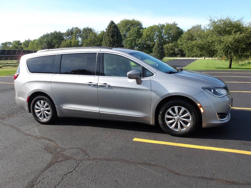 2017 CHRYSLER Pacifica