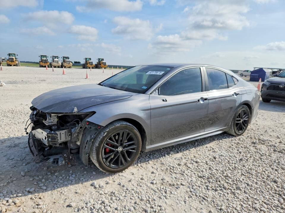 2025 TOYOTA Camry