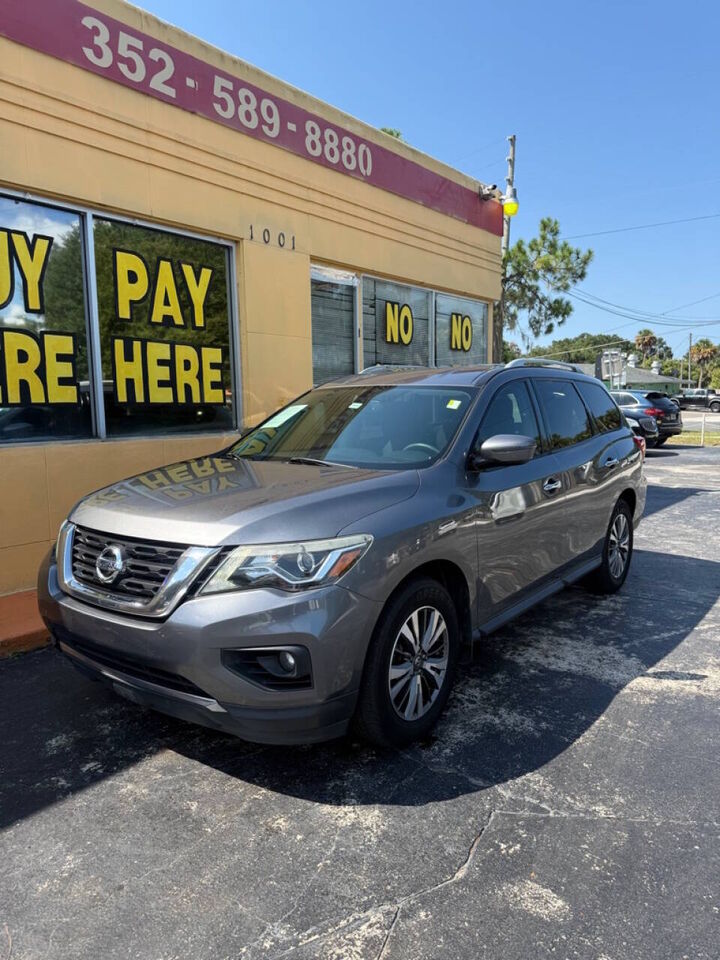 2017 NISSAN Pathfinder
