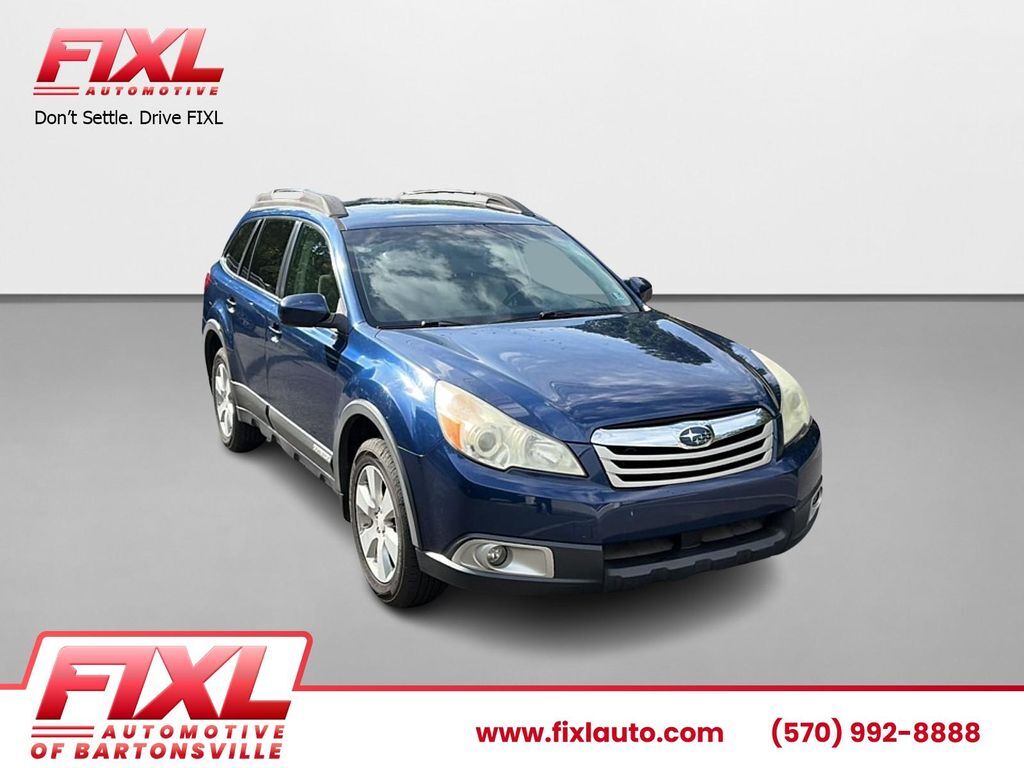 2011 SUBARU Outback