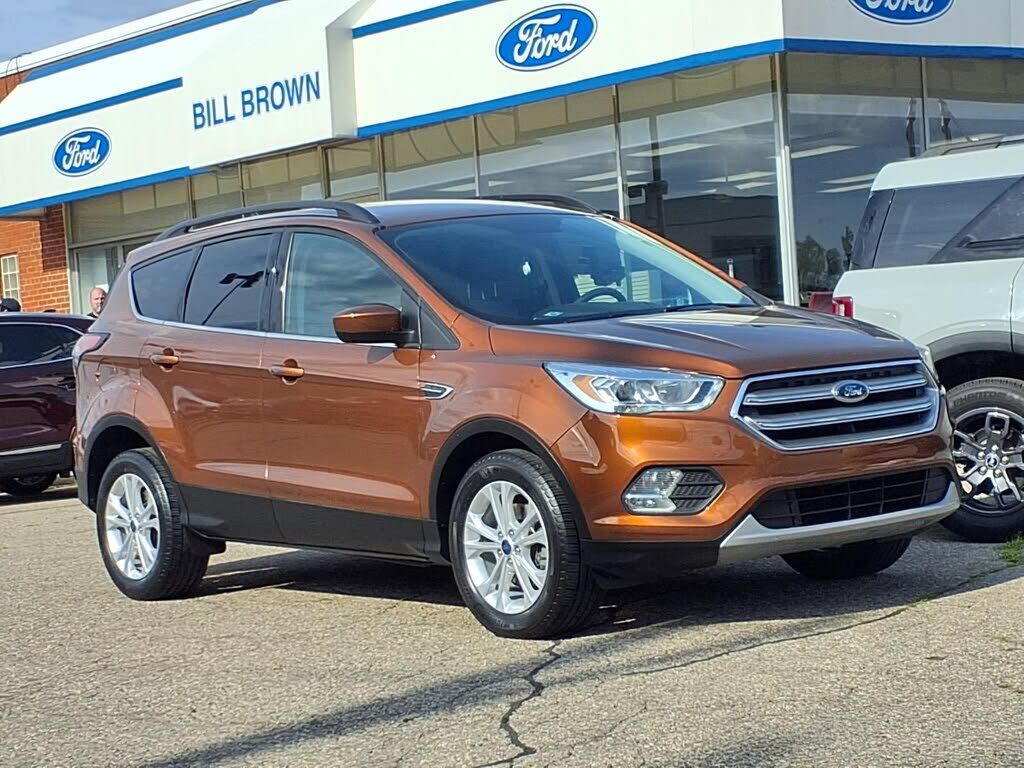 2017 FORD Escape