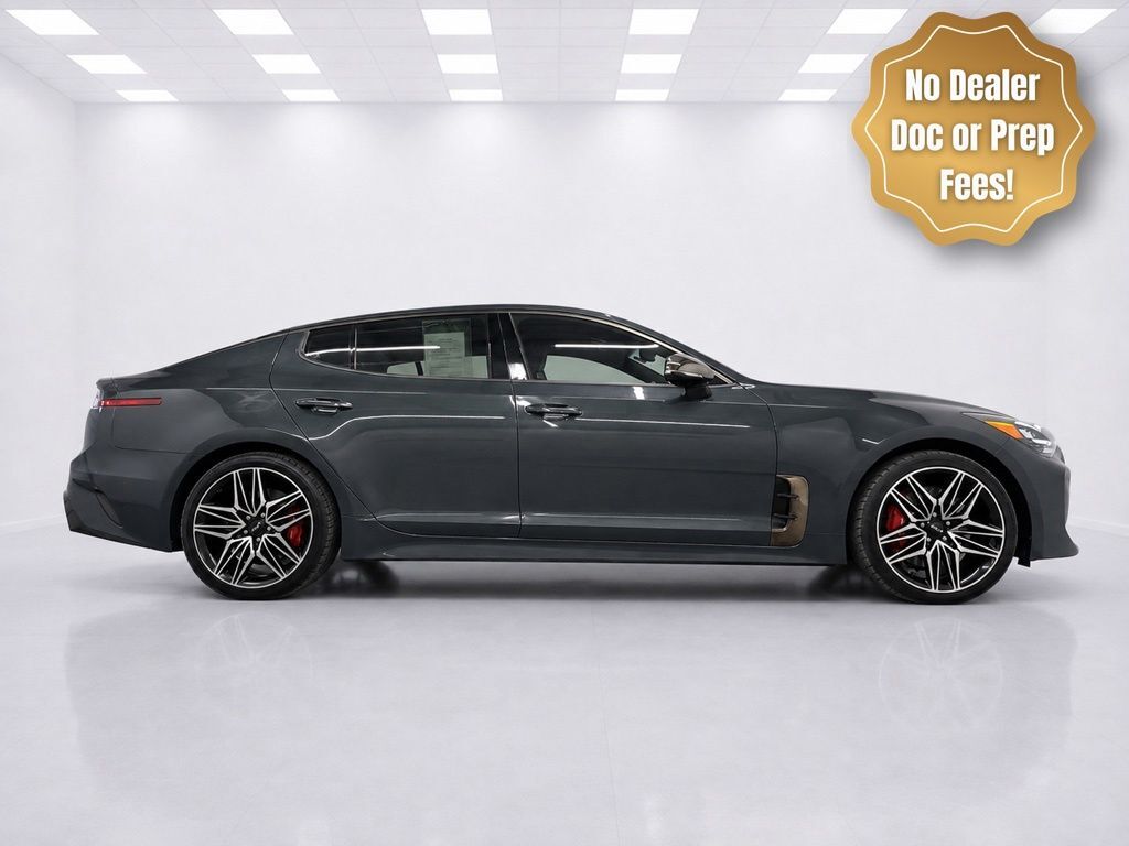 2022 KIA Stinger