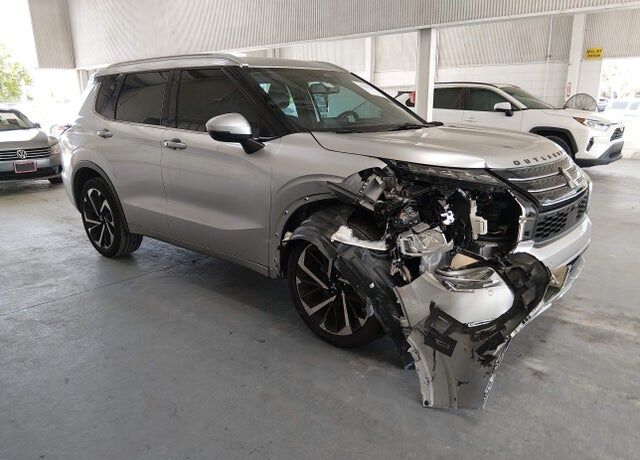 2022 MITSUBISHI Outlander