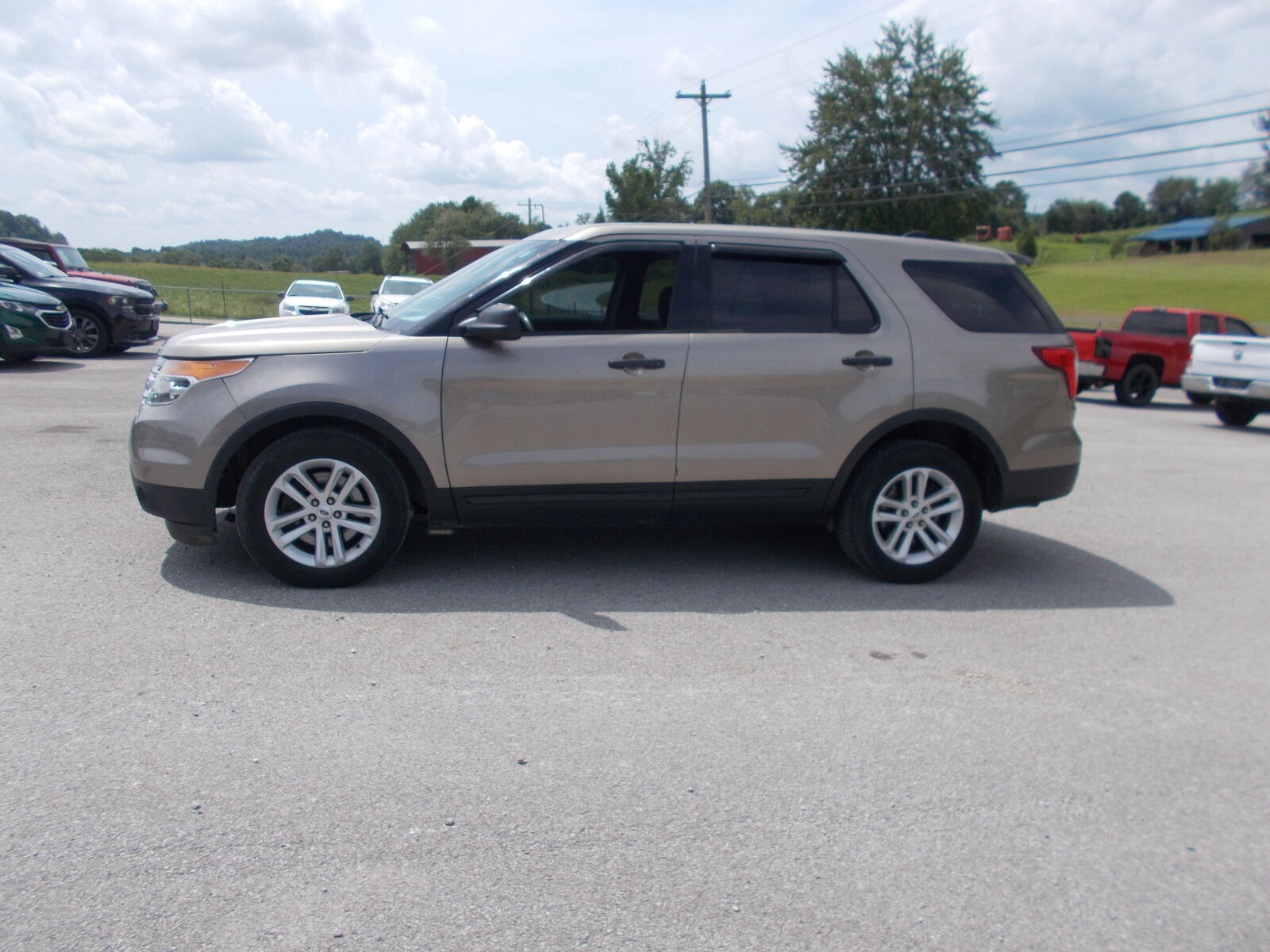 2017 FORD Explorer