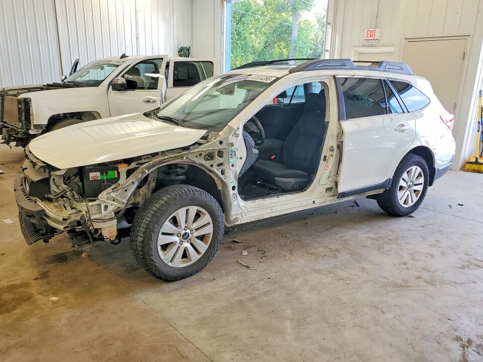 2018 SUBARU Outback