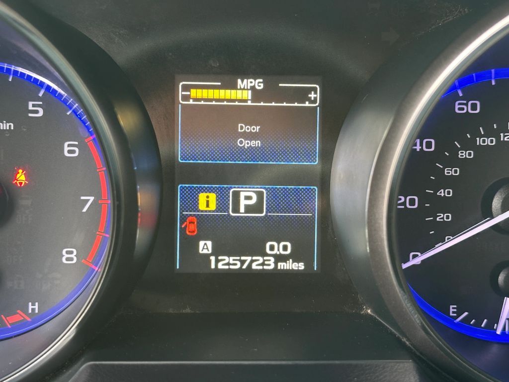 2016 SUBARU Legacy