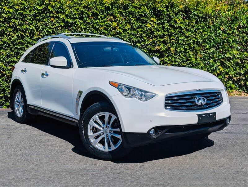2011 INFINITI FX35