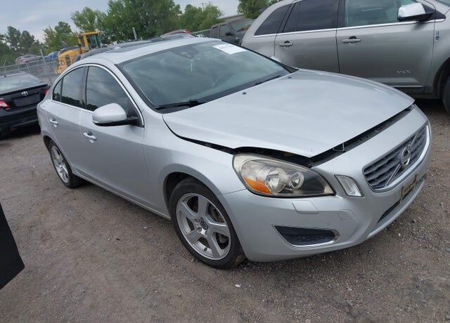2012 VOLVO S60